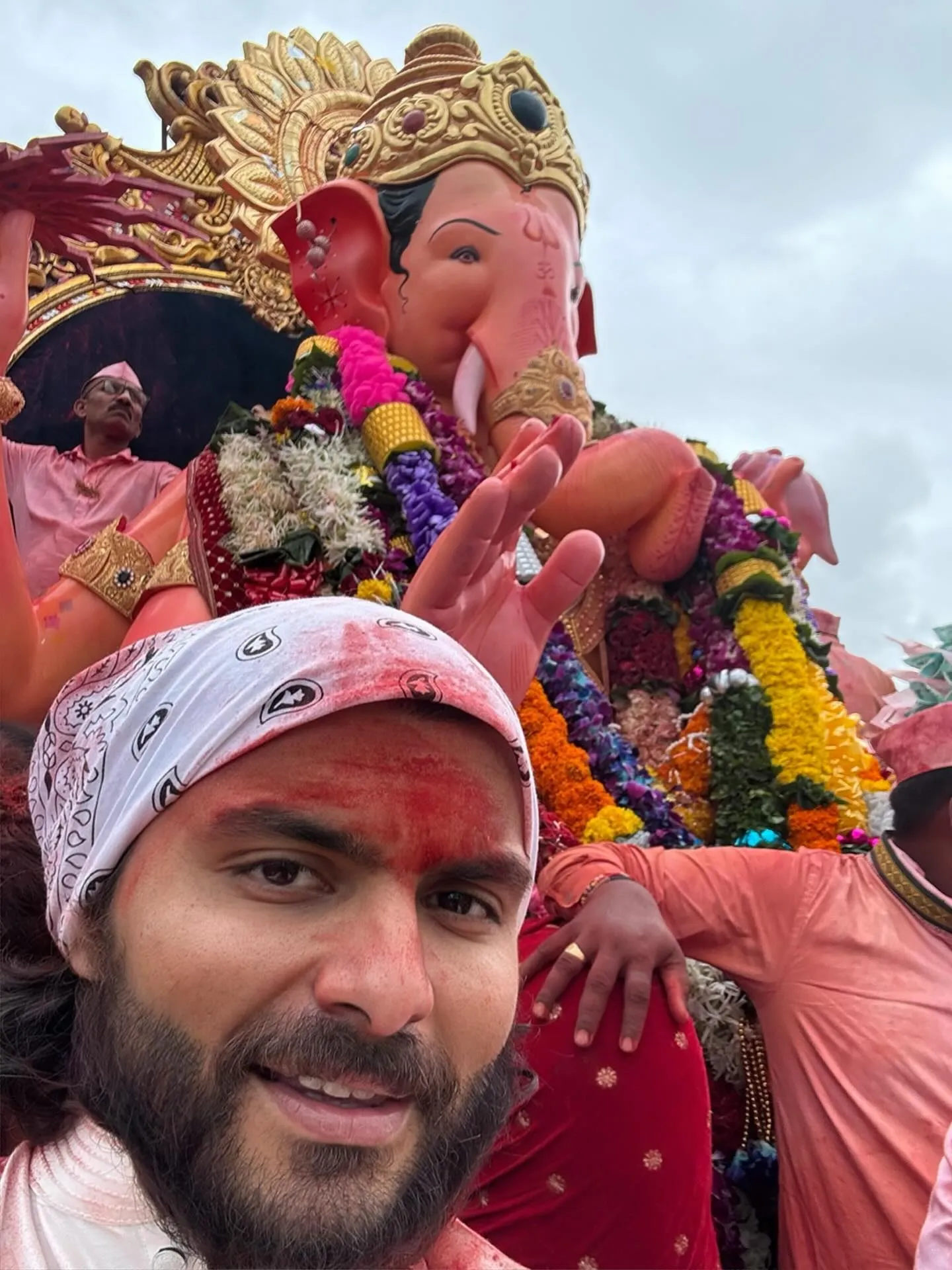 Shikhar Pahariya Height