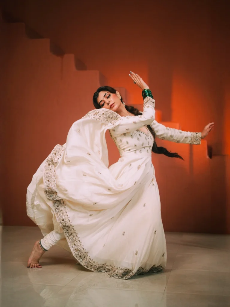 Sakshi Keswani (_beingsuku_) Latest 
