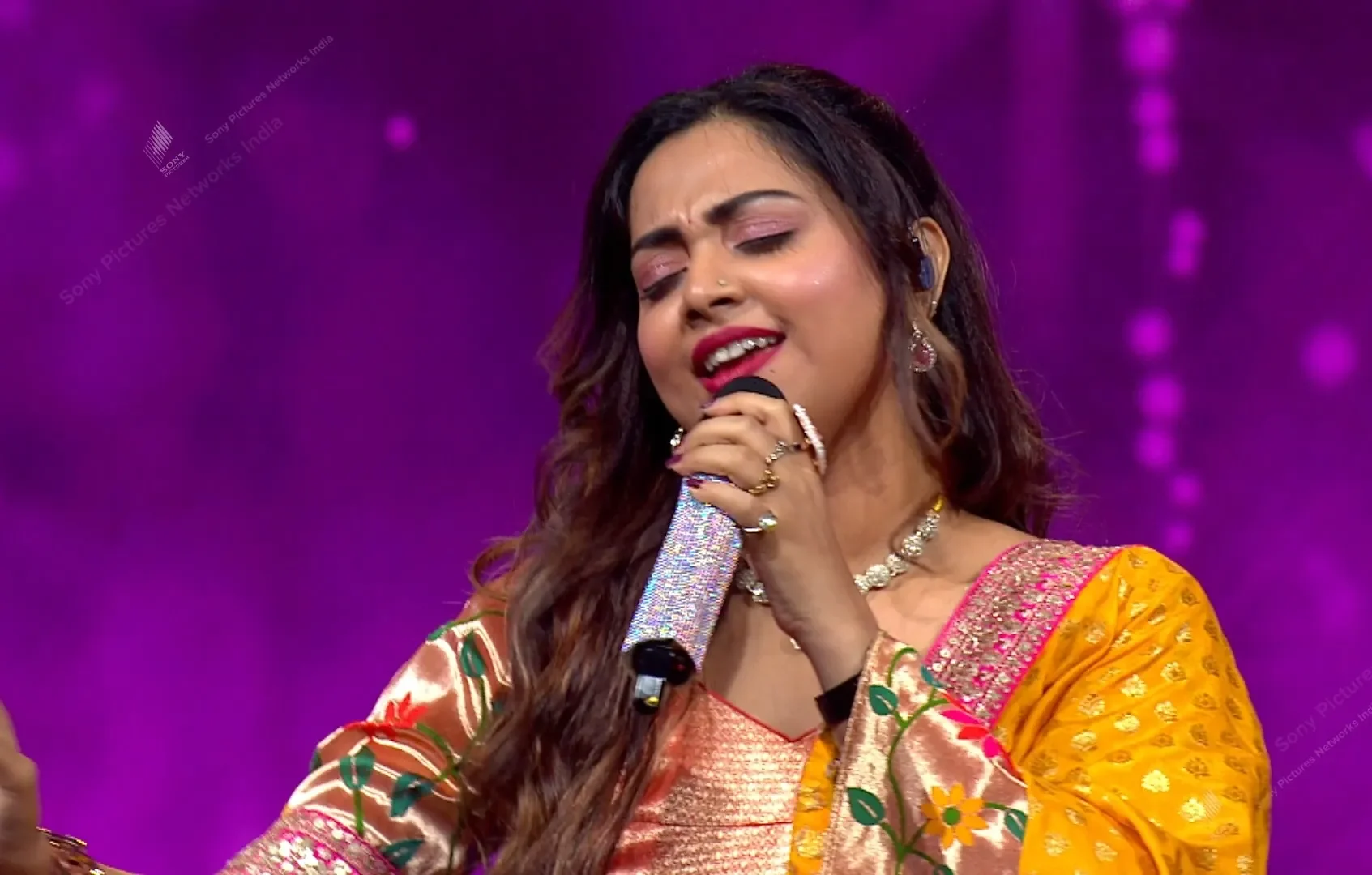 Jyotirmayee Nayak Songs